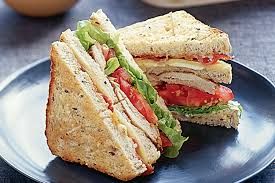 CHICKEN CLUB SANDWICH