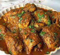 CHICKEN CURRY