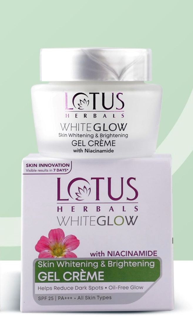 Lotus Herbals white glow cream with Niacinamide