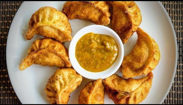 Chicken fried momos
