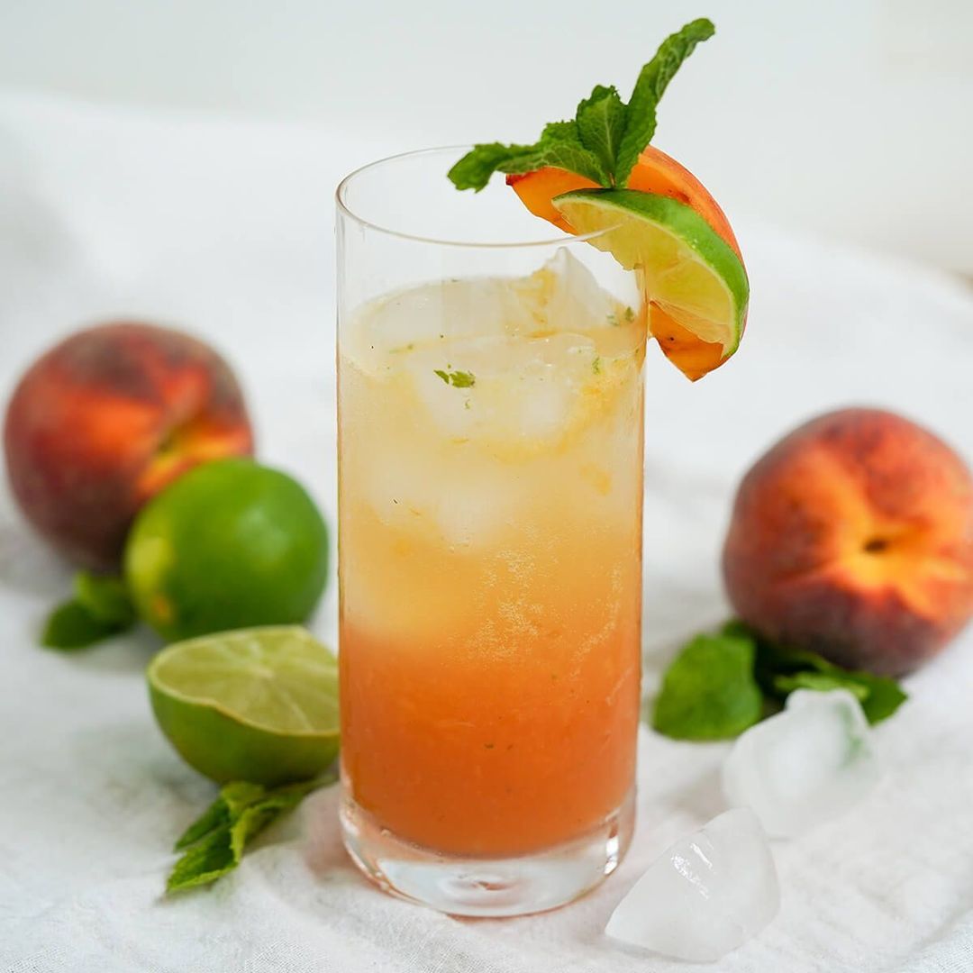 Peach mojito