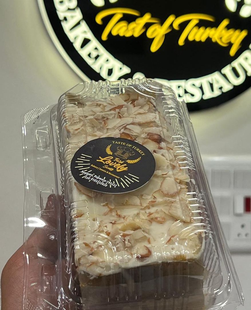 Almond - Plum Cake