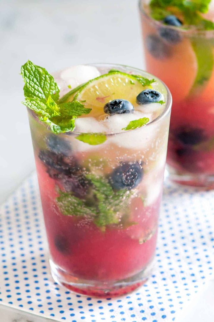 Blueberry mojito