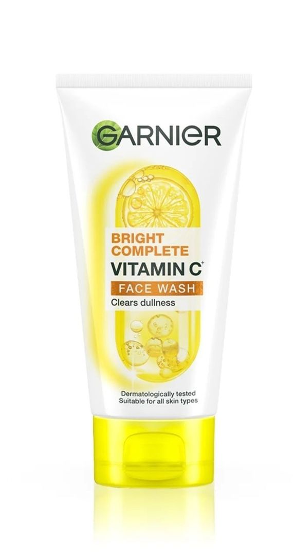 Garnier bright complete with v c face wash