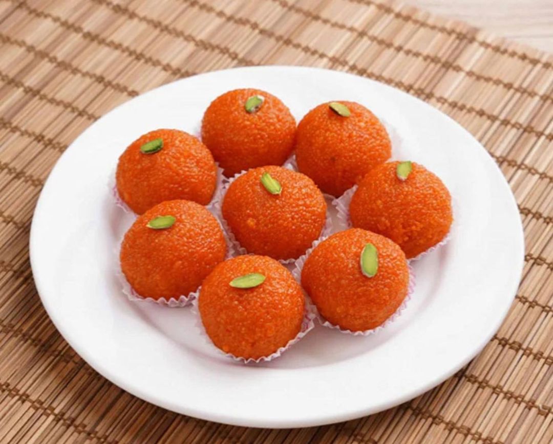 Moti Choor Ladoo