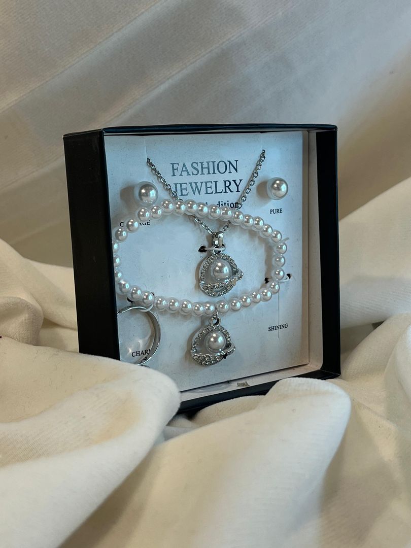 Jewellery set