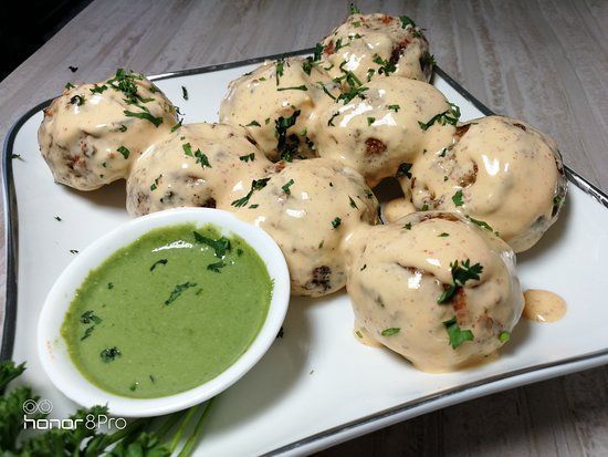 Creamy butter momos